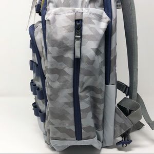 Under Armour Bags - Under Armour Undeniable Stephen Curry Backpack Under Armour Bags - Under Armour Undeniable Stephen Curry Backpack